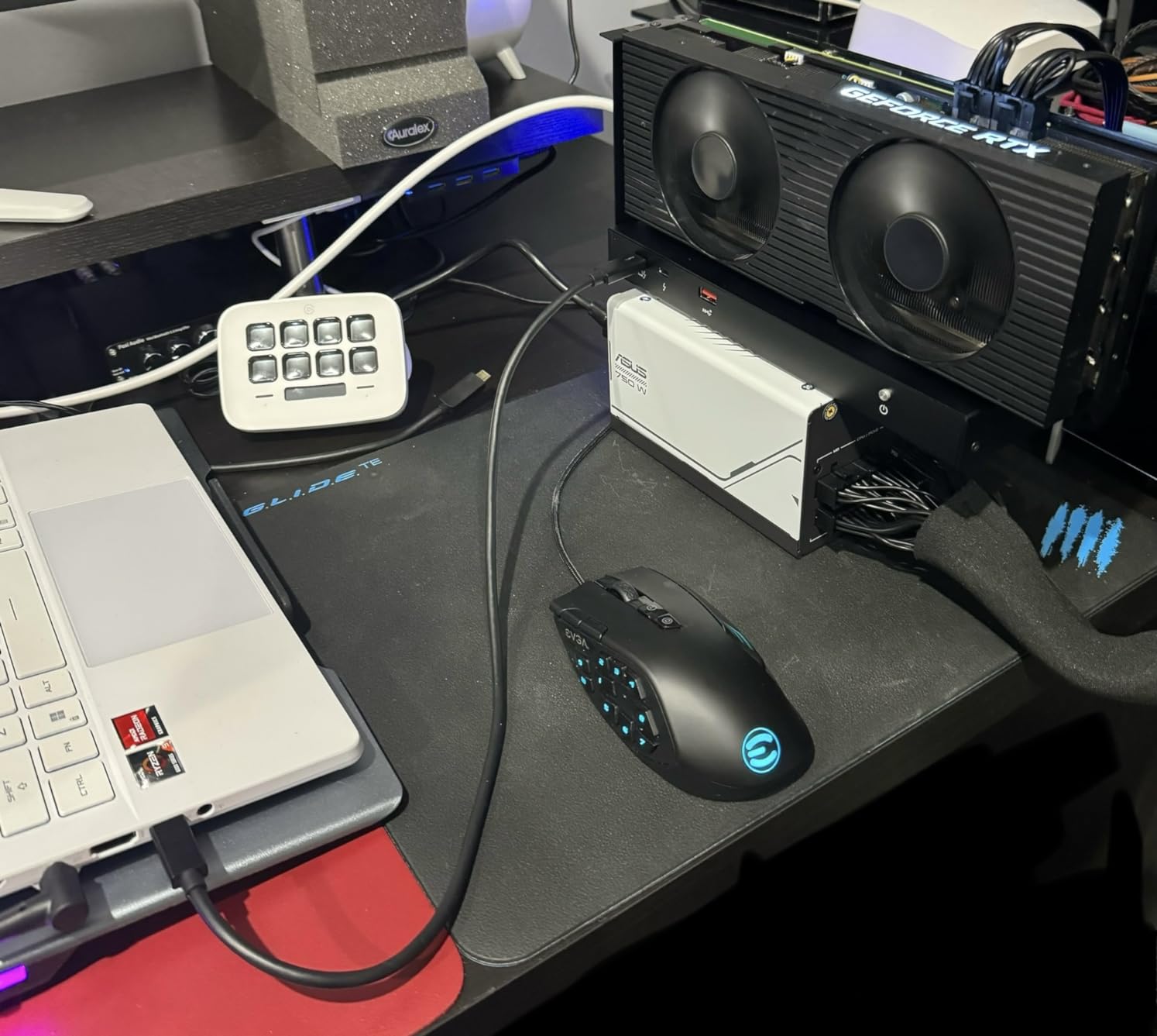 Mini eGPU Enclosure Compatible with Thunderbolt 3/4, USB4 40Gbps customer photo 2