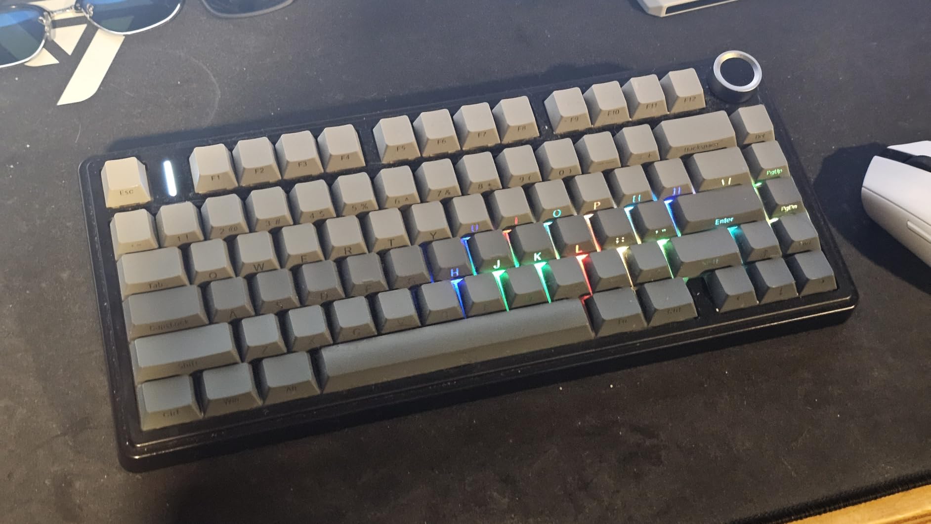 AULA F75 Pro Wireless Mechanical Keyboard,75% Hot Swappable Custom Keyboard with Knob,RGB Backlit,Pre-lubed Reaper Switches,Side Printed PBT Keycaps,2.4GHz/USB-C/BT5.0 Mechanical Gaming Keyboards customer photo 1
