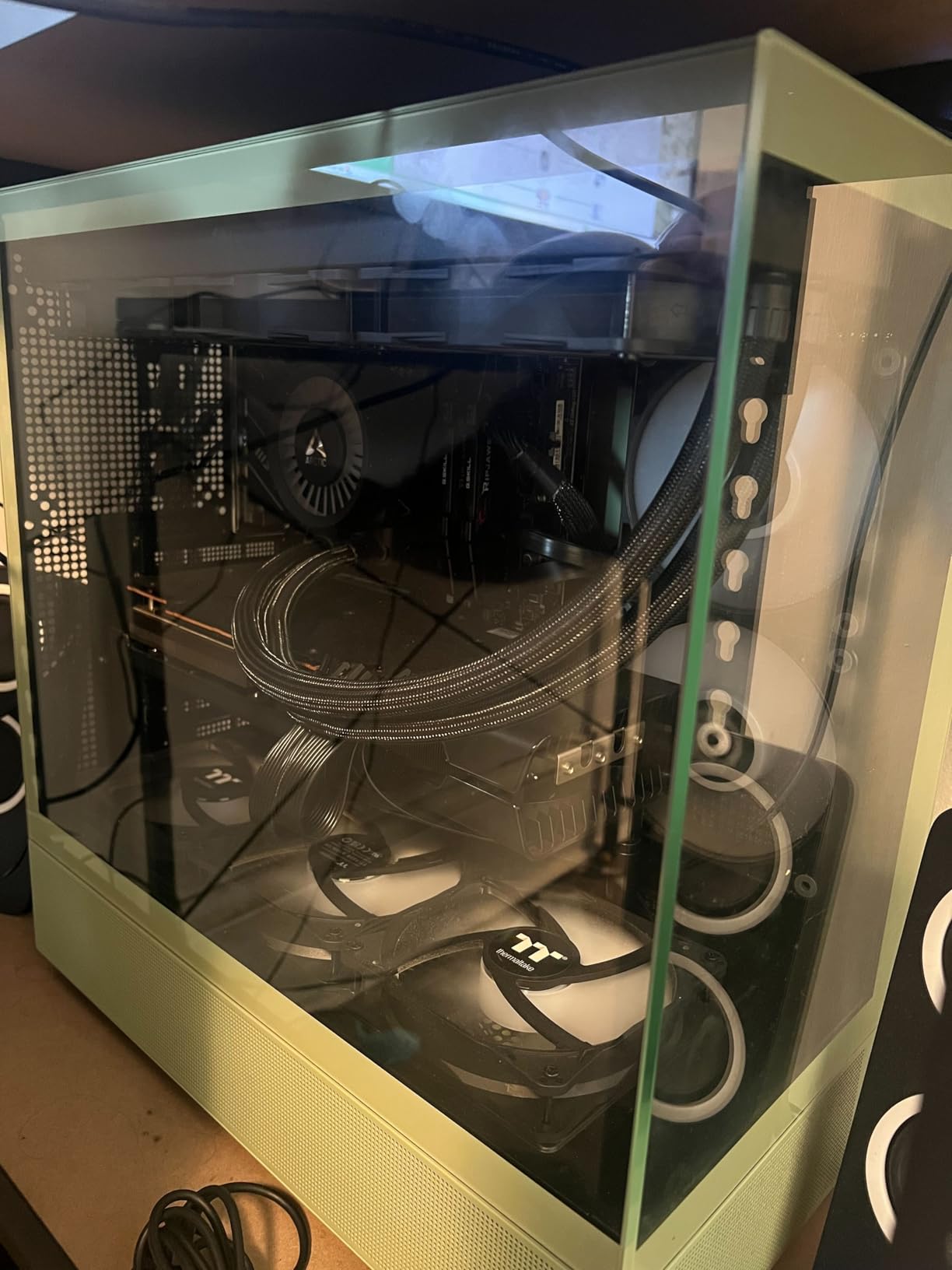 Thermaltake View 270 Plus TG ARGB Black Mid Tower E-ATX Case; 3x120mm ARGB Fans Included; Support Up to 360mm Radiator; Front & Side Dual Tempered Glass Panel; CA-1Y7-00M1WN-01; 3 Year Warranty customer photo 2