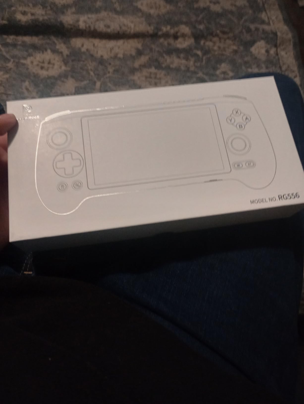 Anbernic RG556 Retro Handheld Game Console , Android 13 System Unisoc T820 Processor 5.48 Touch Inch AMOLED Screen 5500mAh Battery Support WiFi Online DP Output (Black) customer photo 2