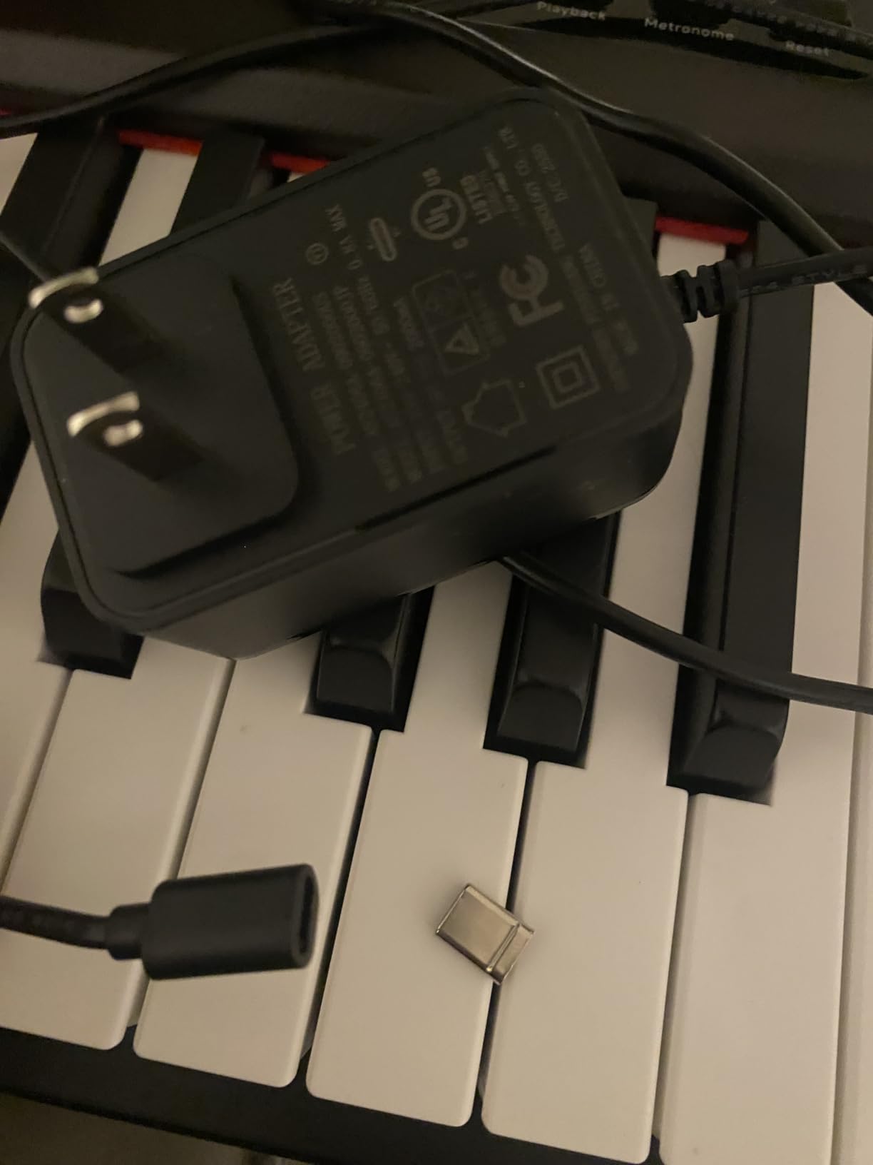 Donner Digital Piano Keyboard Velocity-Sensitive 88 Keys with Removable Piano Stand, Compact Beginner Home Electric Piano with Split Mode, LED Digital Tube for Display, and Triple Pedal DEP-08 customer photo 1