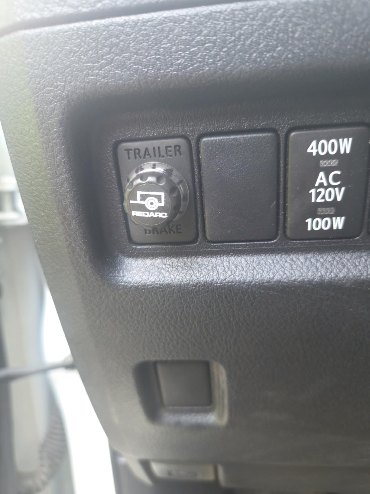 REDARC Tow-Pro Liberty Electric Trailer Brake Controller Kit for Toyota Tundra, Tacoma, Proportional Braking, Plug and Play, 12V Compatible to Tow RV, Camper, Trailer, Boat customer photo 2