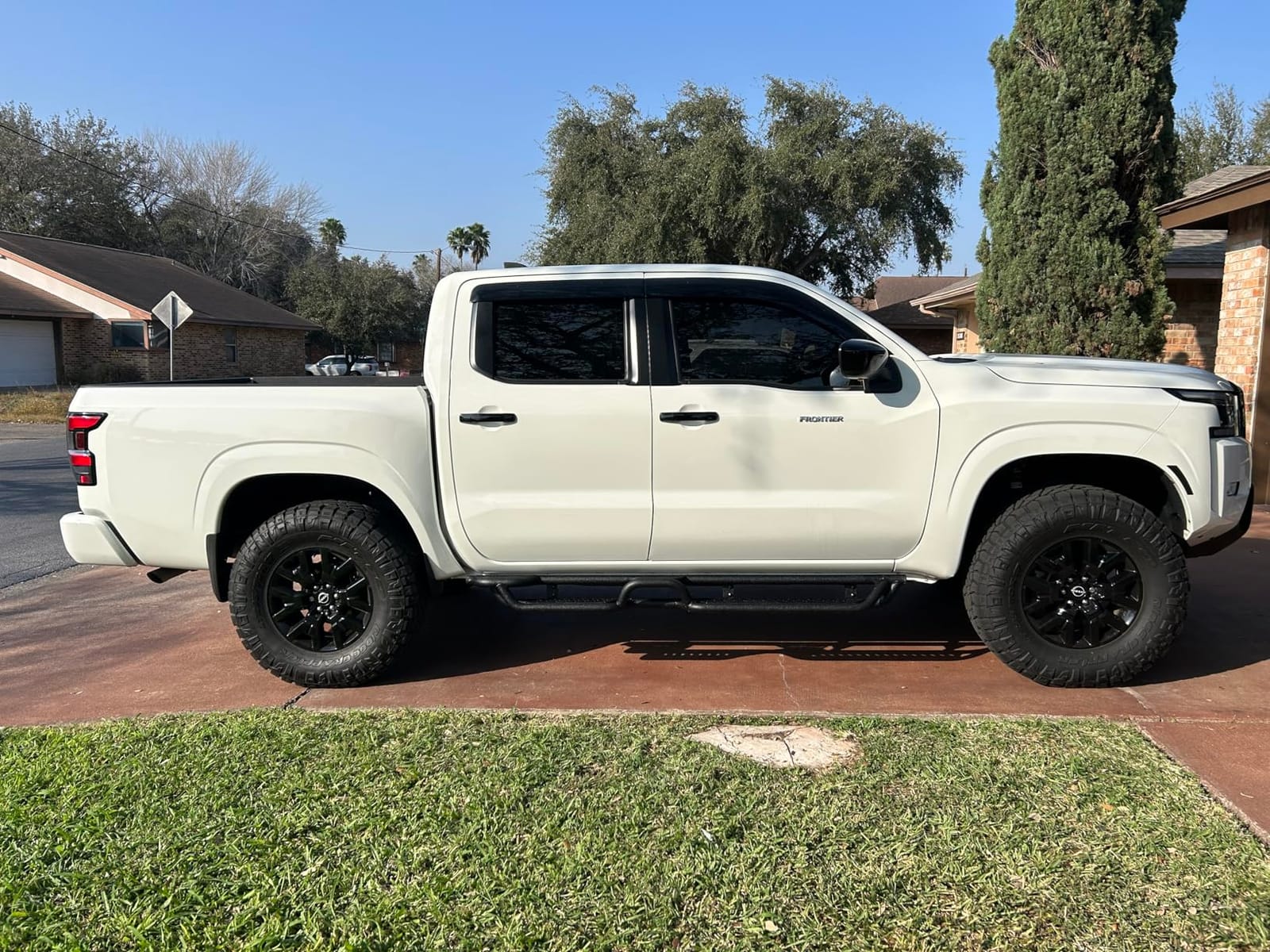 BINARY STAR Running Boards Compatible with 2024-2026 Toyota Tacoma customer photo 2