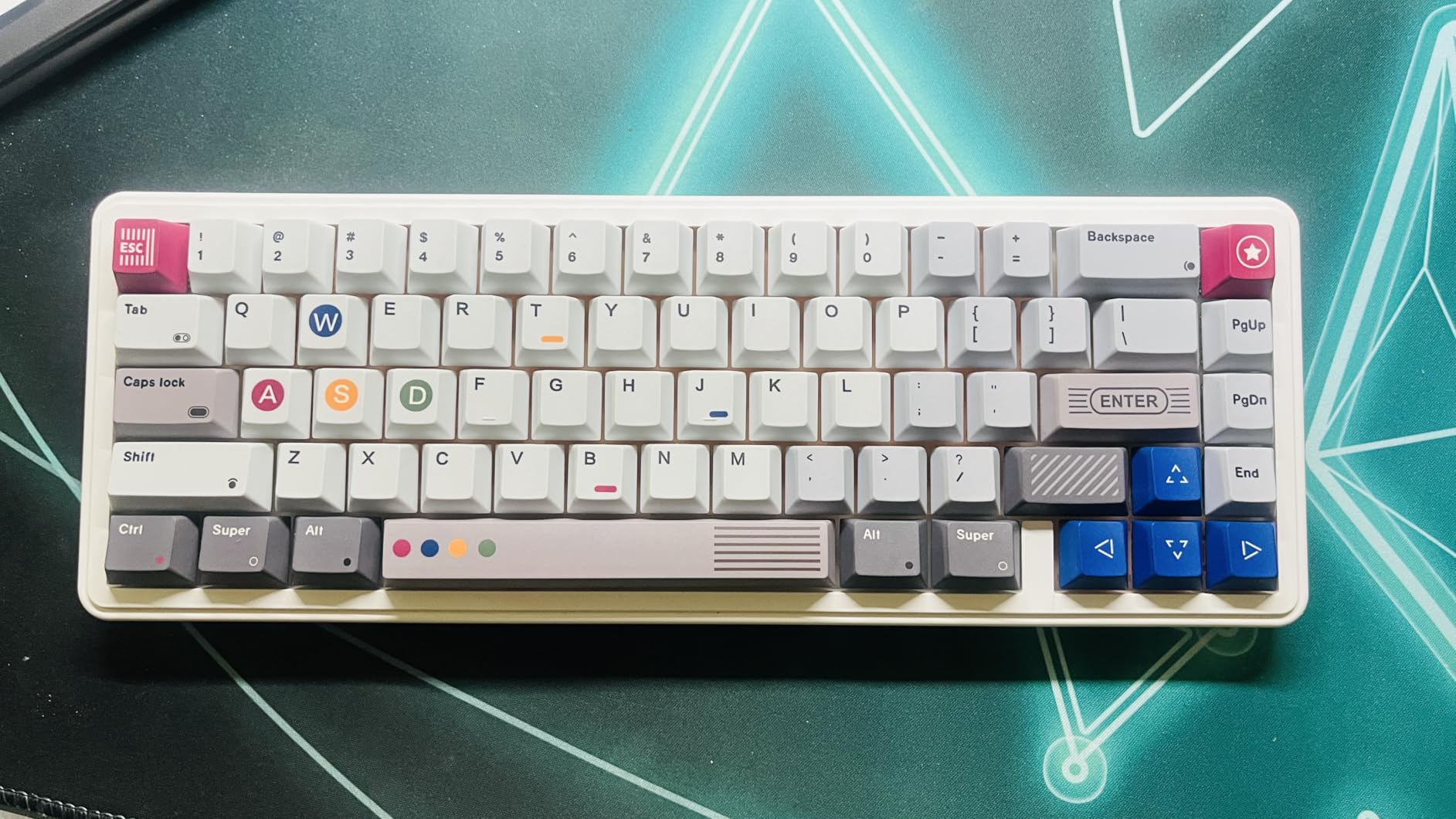 EPOMAKER x Aula F65 65% Wireless Hot-Swappable Gasket Mechanical Keyboard customer photo 2
