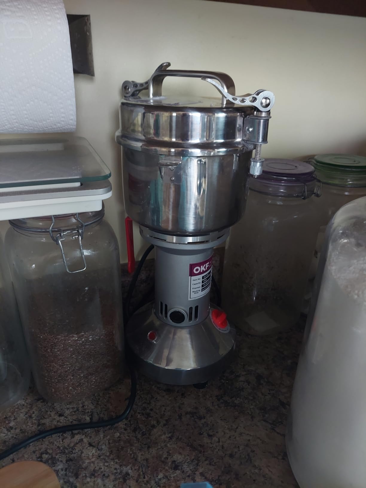 1000g Grain Mill, 304 Stainless Steel Spice Grinder, 3000W High-speed Commercial Flour Mill, Superfine Flour Mill Grinder for Home, Grain Mill for Flour customer photo 1