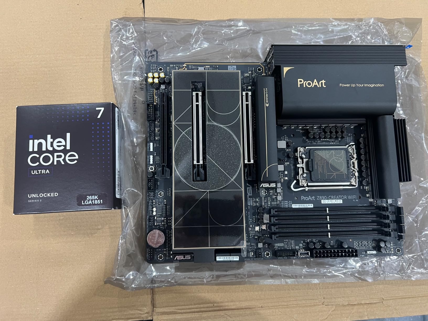 ASUS ProArt Z890-CREATOR WIFI Z890 LGA 1851 ATX Motherboard, Intel® Core™ Ultra Processor Series 2 Ready, 16+2+1+2 stages, PCIe® 5.0, DDR5, Thunderbolt™ 5 Type-C®, 10+2.5 Gb LAN, WiFi 7, 5x M.2, AI OC customer photo 2