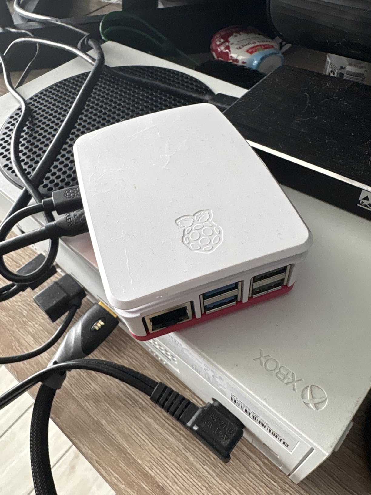 Raspberry Pi 5 Essentials Starter Kit PRO (128GB Edition) (8GB RAM) Micro SD Card Pre-Loaded 64-bit OS, Type-C Power Supply, Active Cooling Case for Edge AI, Docker & Pro Workstation customer photo 2