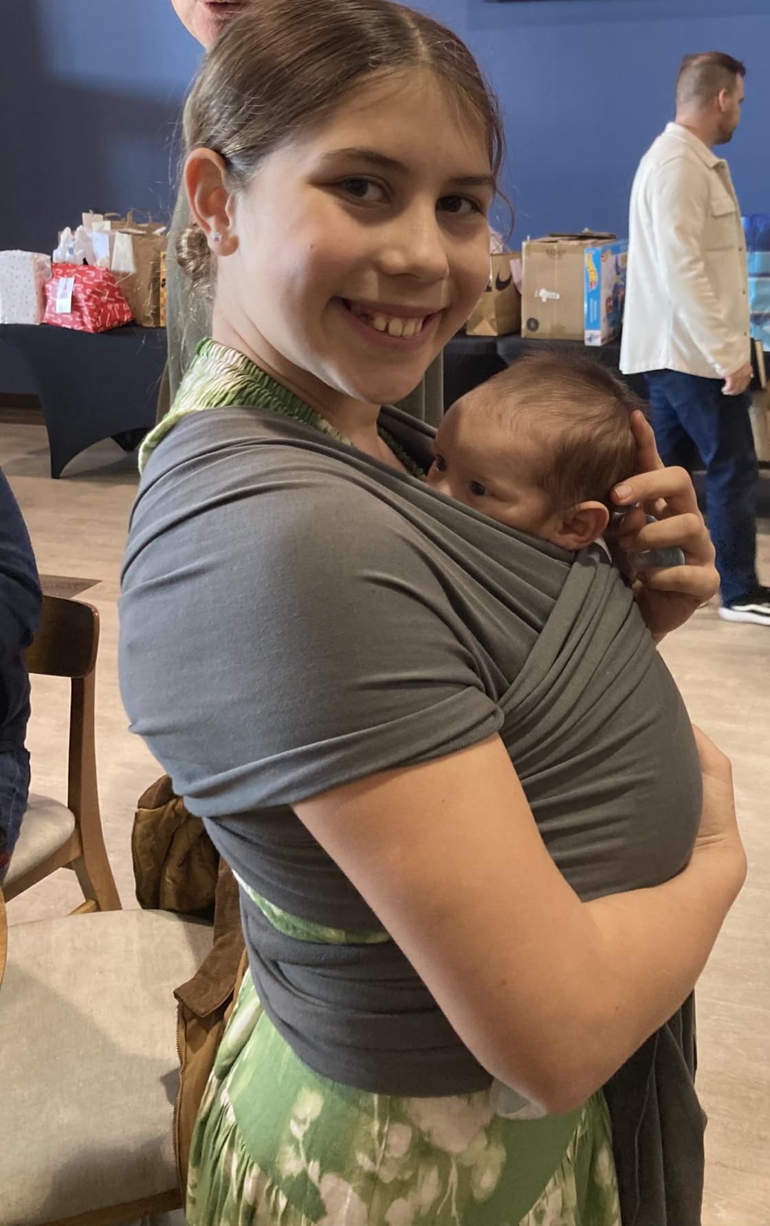 Sleepy Wrap Baby Carrier Wrap for Infants 7-35lbs, Lightweight, Dark Gray customer photo 2
