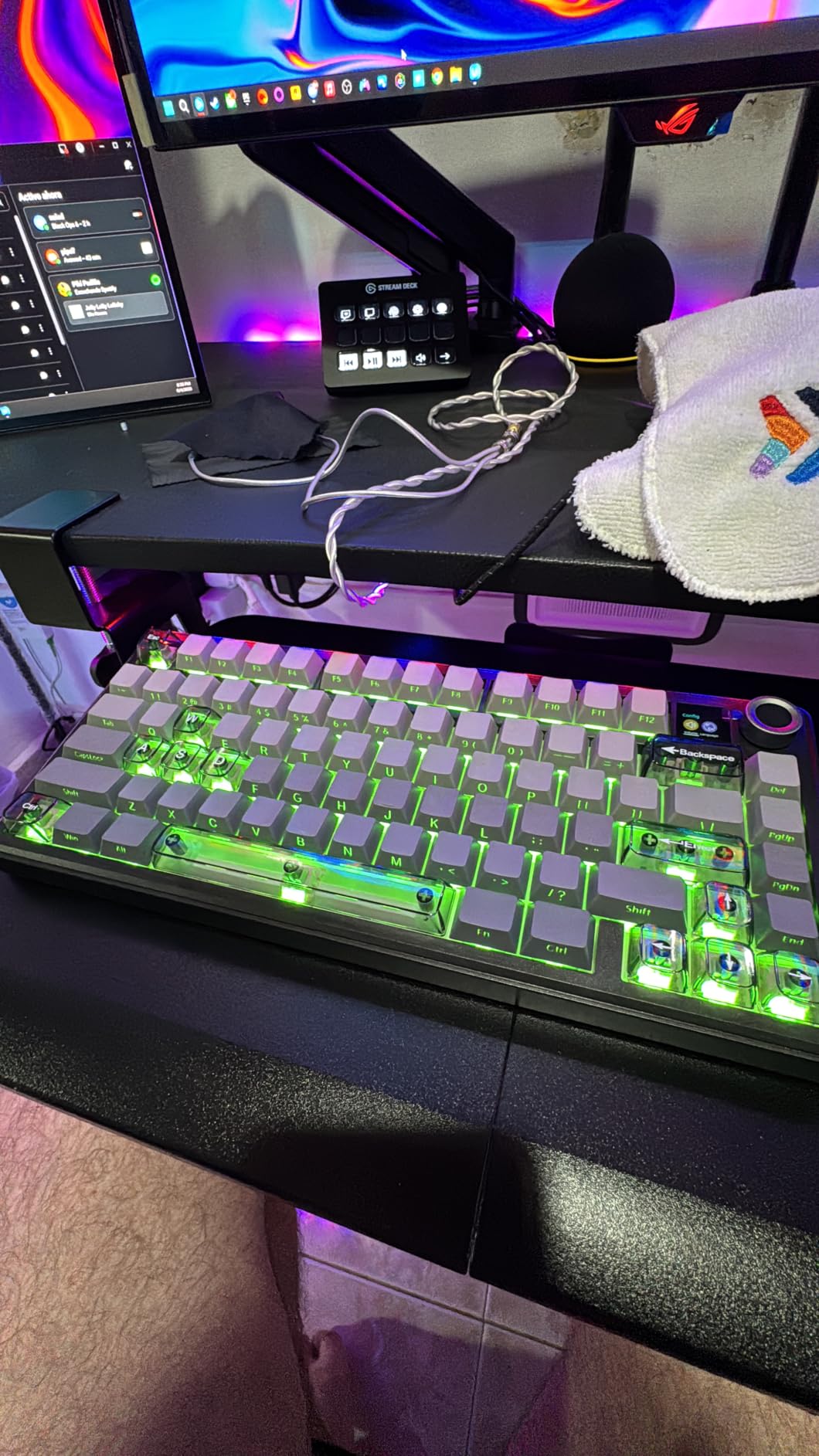 EPOMAKER X Aula F75 MAX Wireless Mechanical Keyboard with TFT Screen and Knob, Gasket Gaming Keyboard in 75% Layout, Hot Swappable, RGB Backlight, for PC/Mac/Linux (Black Gradient) customer photo 2