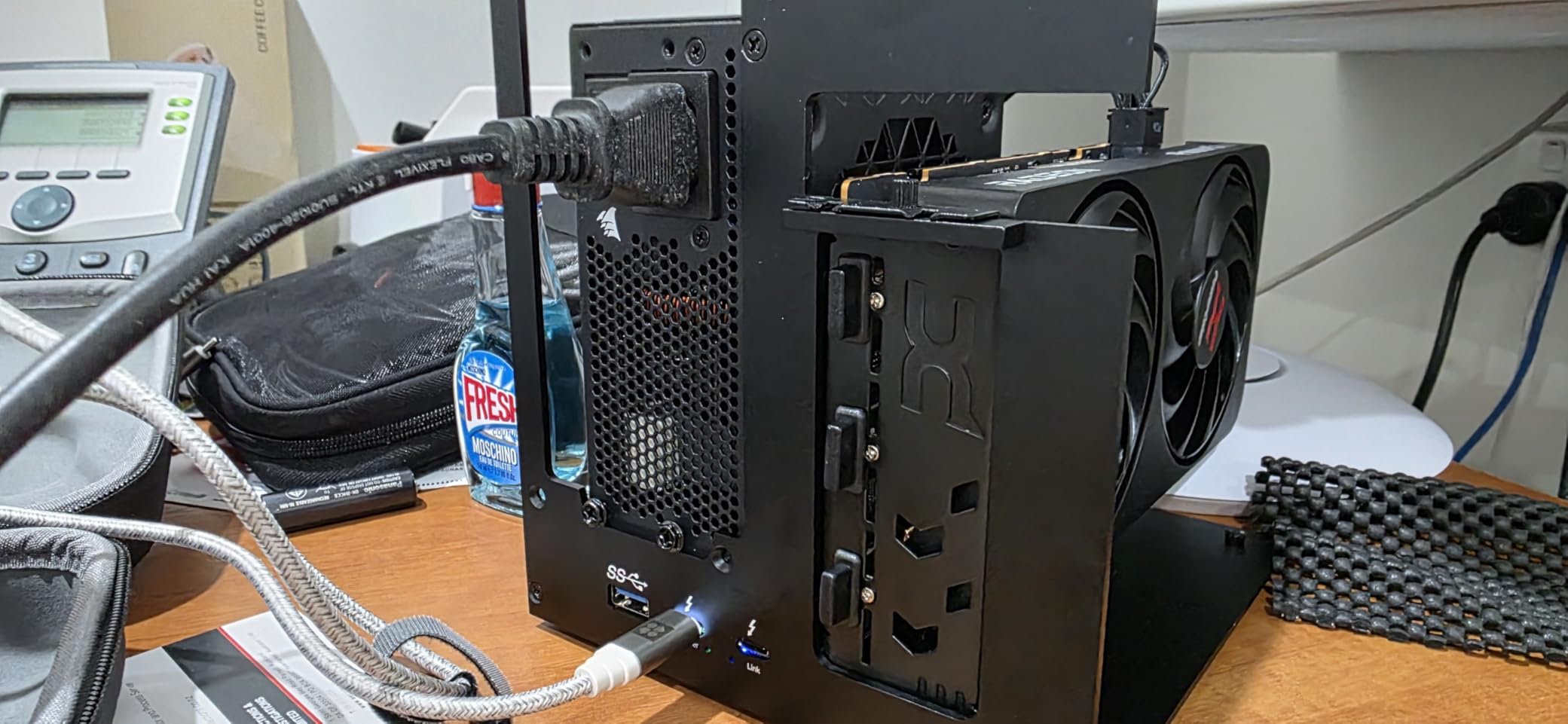 External eGPU Dock Compatible with Thunderbolt 3/4 USB4,85W PD customer photo 1