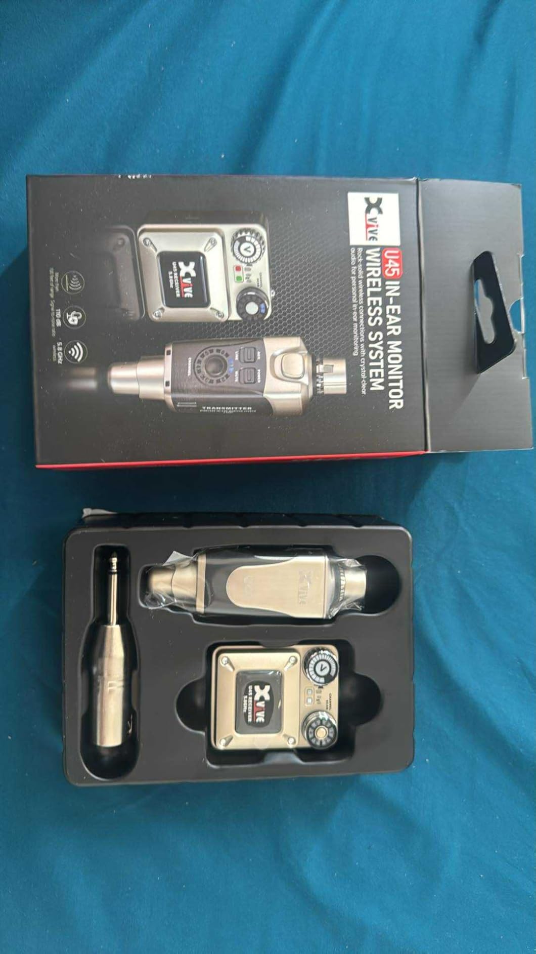 Xvive U45 Wireless in Ear Monitor System 5.8ghz IEM System Transmitter and bodypack Receiver for Studio, Band Rehearsal, Live Performance, Channel Scan Mode customer photo 1