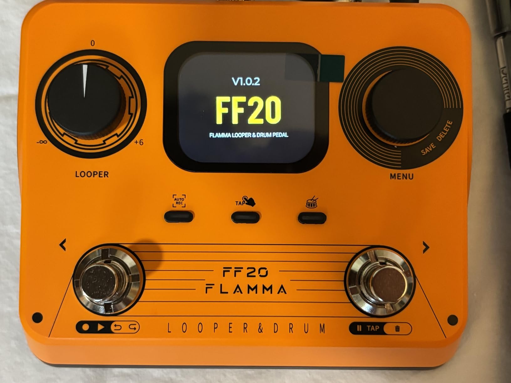 FLAMMA FF20 Looper Pedal Drum Machine, Drum Looper Guitar Pedal with Screen, 300 Min Recording, 220 Drum Grooves, 100 Loop Slots, Time Stretch, Auto Record, USB & Headphone Out, for Guitar and Bass customer photo 2