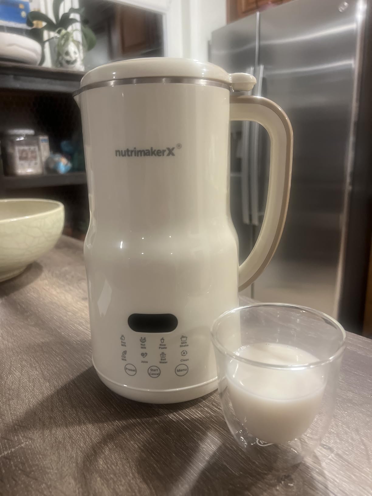 Nut Milk Maker Machine, 40.6oz 8-in-1 Almond Soy Oat Milk Maker customer photo 2