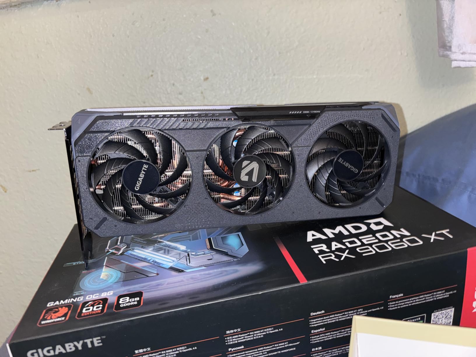 GIGABYTE Radeon RX 9060 XT Gaming OC 8G Graphics Card, PCIe 5.0, 8GB GDDR6, GV-R9060XTGAMING OC-8GD Video Card customer photo 1