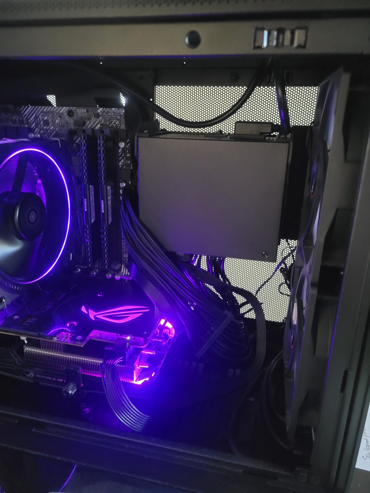 LIAN LI SP750 V2 750W SFX Power Supply, 80 Plus Gold, Black (SP750G.B) customer photo 1