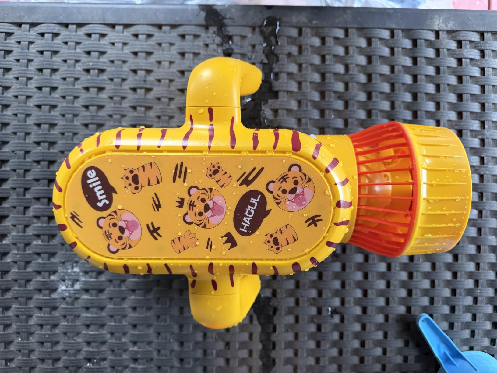 S1 Underwater Scooter for Family Fun Time, Long Battery Life Sea Scooter for Swimming & Snorkeling, 2 Speed Modes Pool Scooter for Playing in The Pool & Water Park customer photo 2