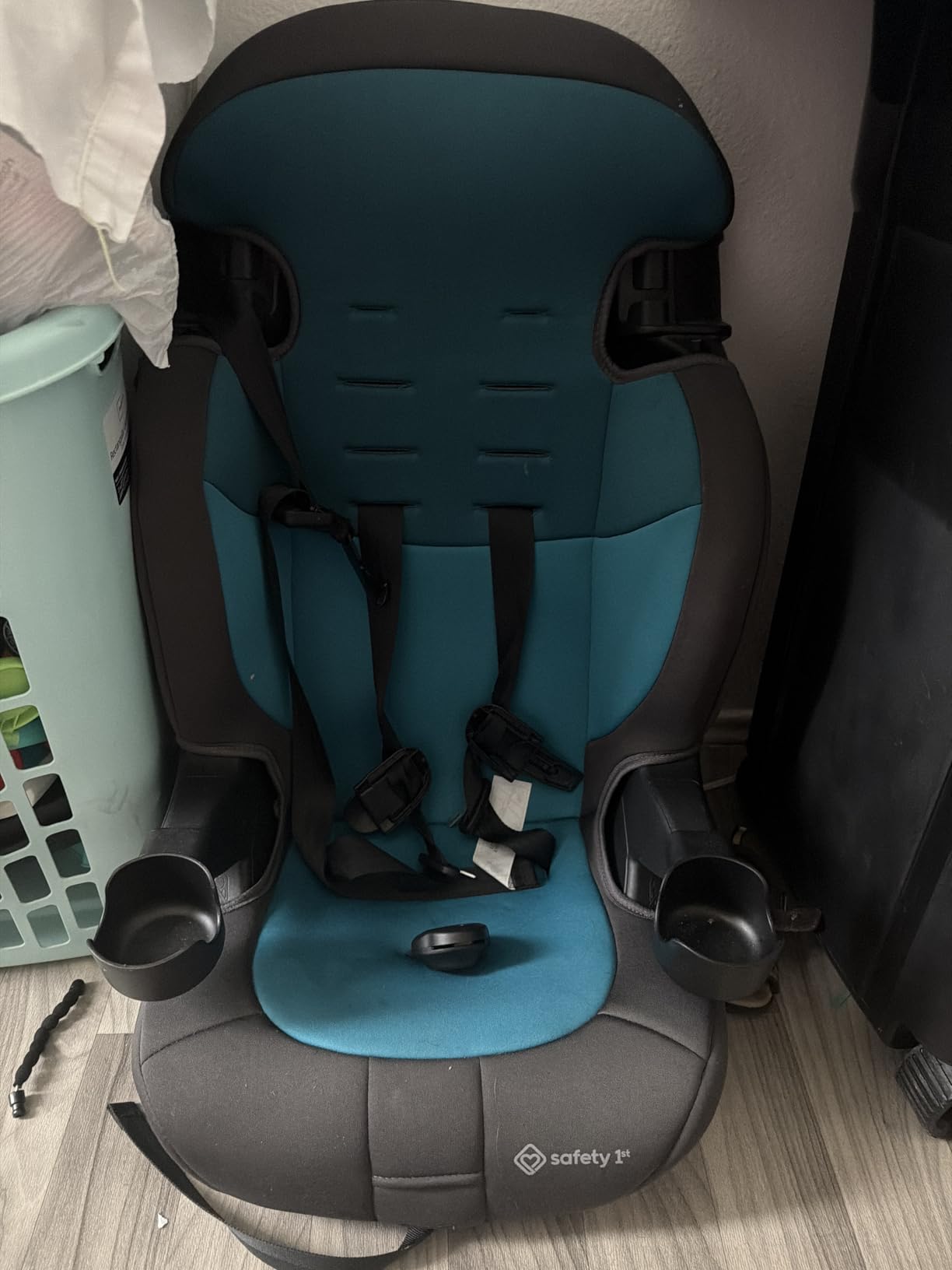Safety 1st Grand 2-in-1 Booster Car Seat, Converts from High Back to Belt-Positioning Booster, High Back Seat for Kids 40-65, and Belt-Positioning 40-100 Pounds, Black Sparrow customer photo 2