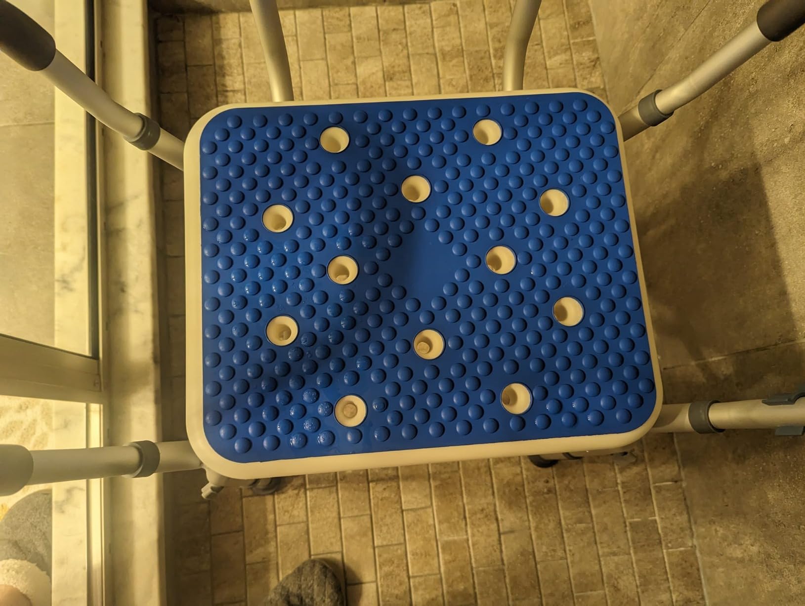 KingPavonini 360° Swivel Shower Chair for Inside Shower, 550 LB Heavy Duty customer photo 2