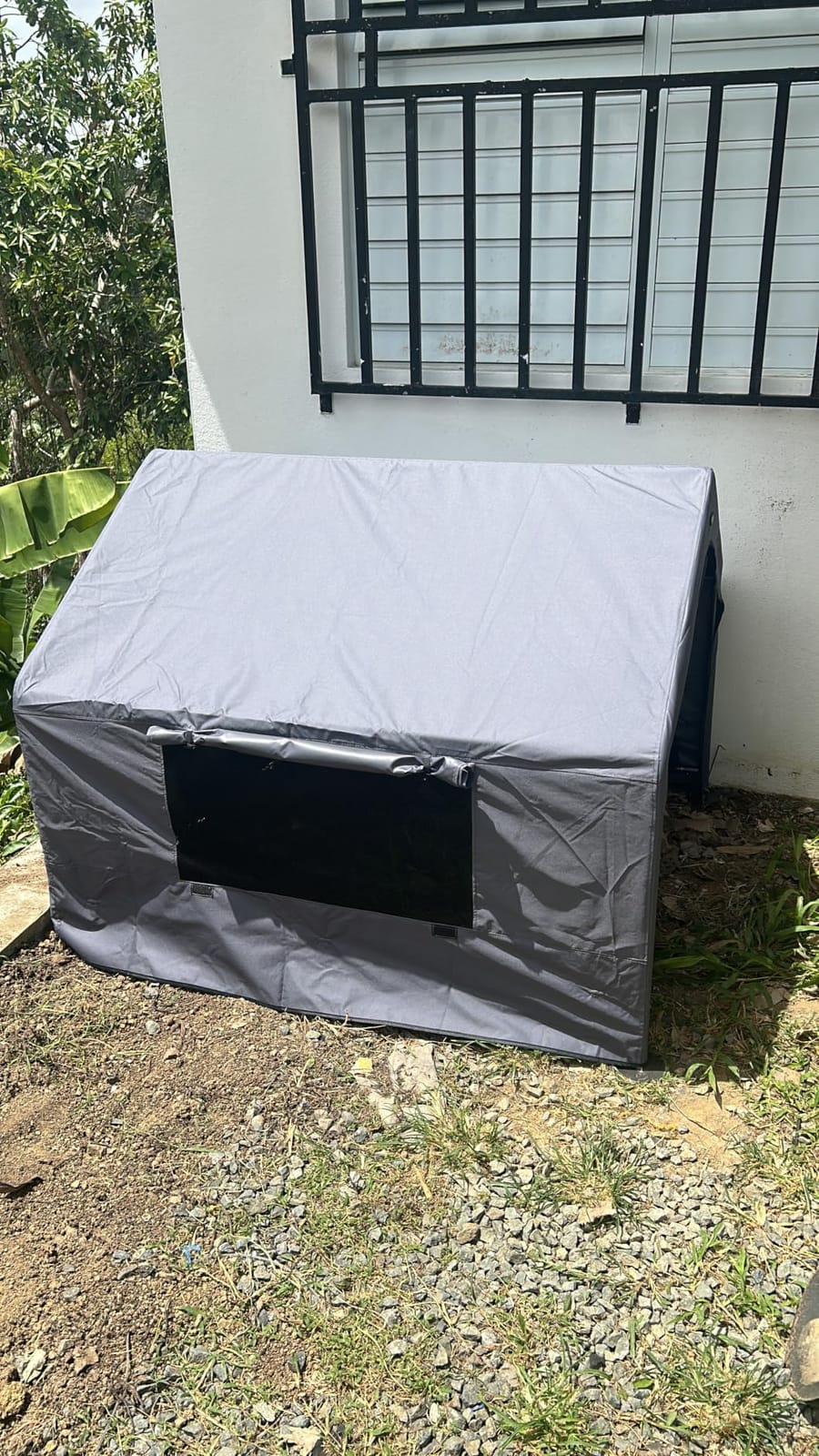 Veehoo Extra Large Dog House Outdoor Includes Elevated Dog Bed-Weatherproof customer photo 1
