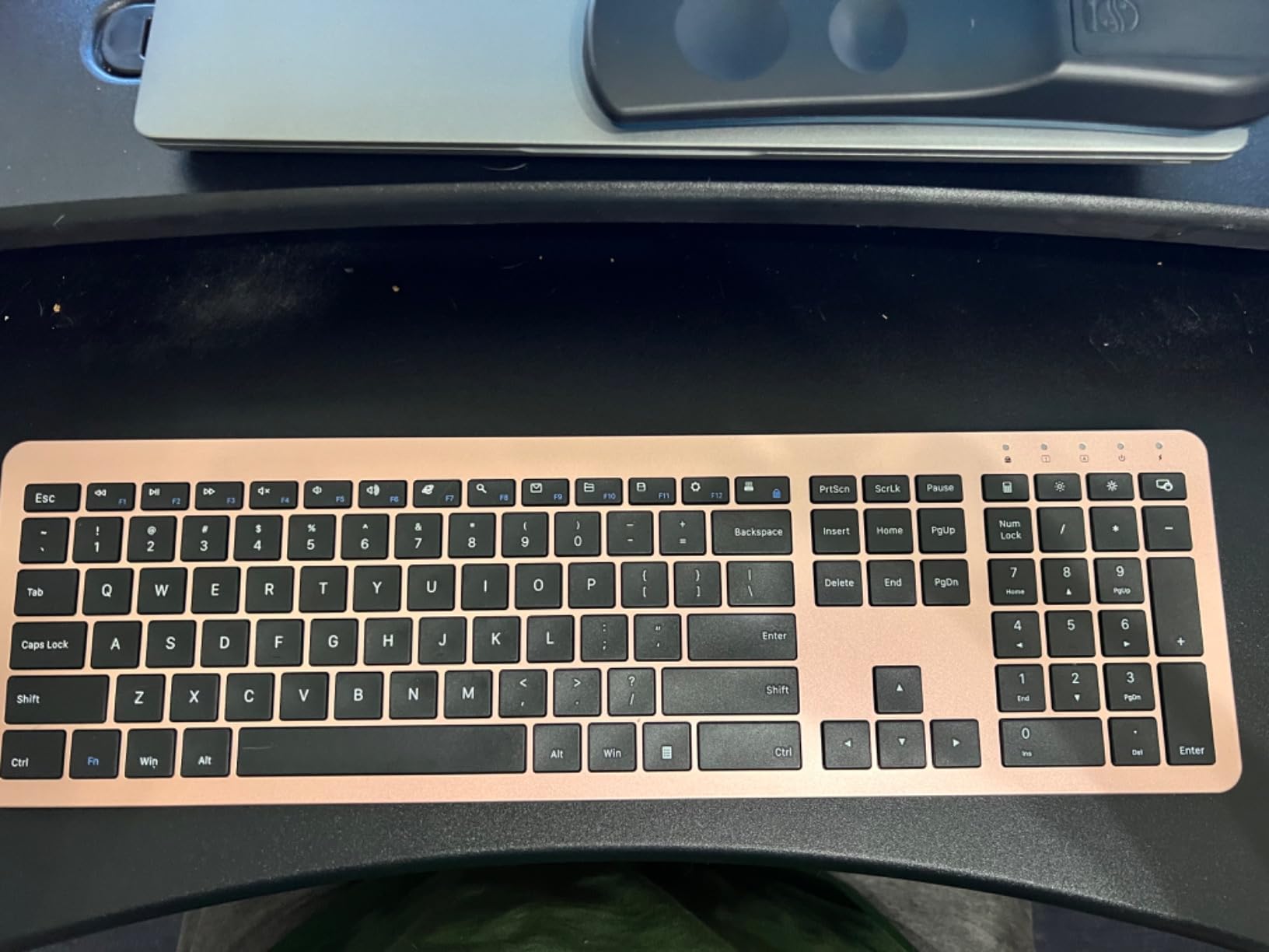 seenda Rechargeable Wireless Keyboard and Mouse Combo, Gray & Black customer photo 2