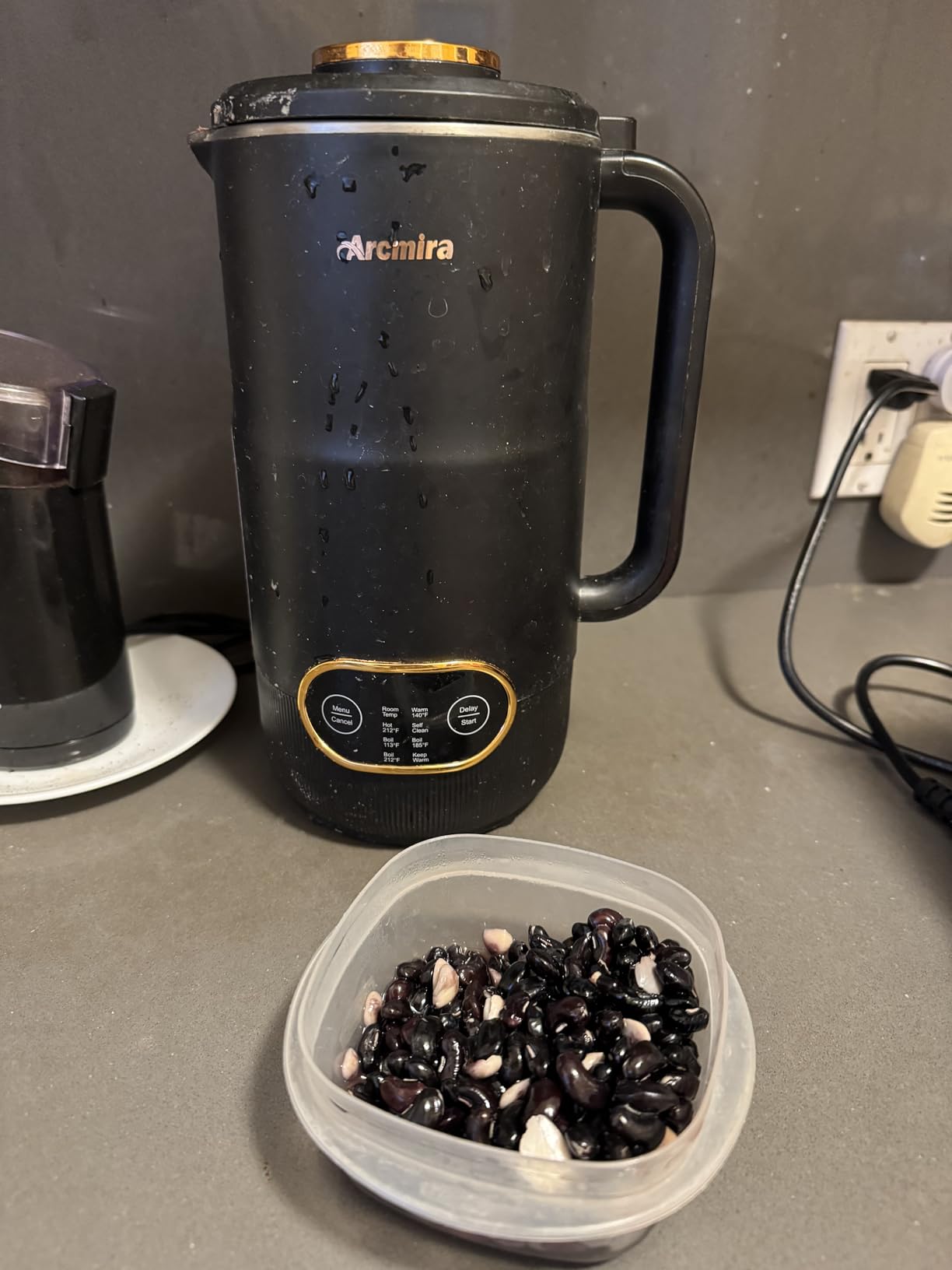 Arcmira 8 in 1 Nut Milk Maker Machine, 35oz Soy Milk Maker with 8 Blades customer photo 2