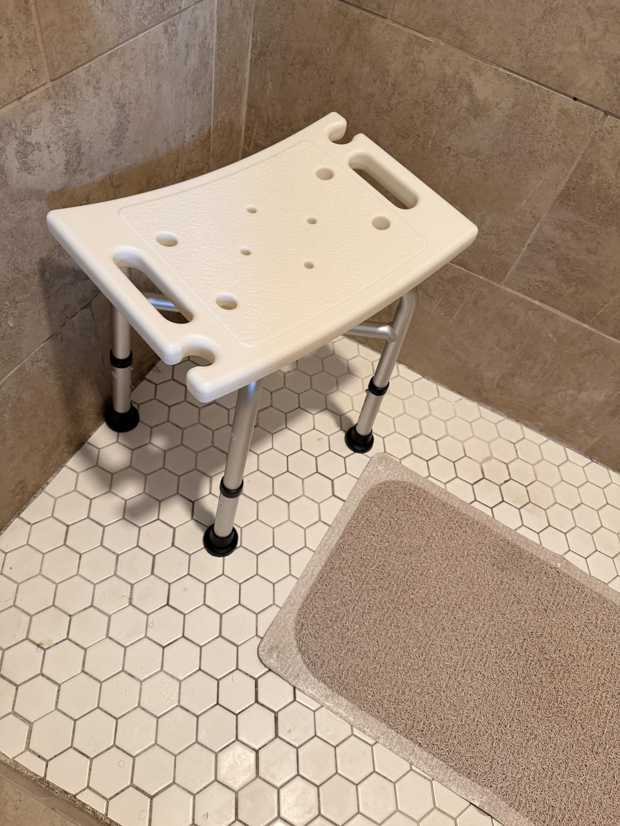 500 lbs Medical Shower Chair for Inside Shower, Heavy Duty Adjustable customer photo 2