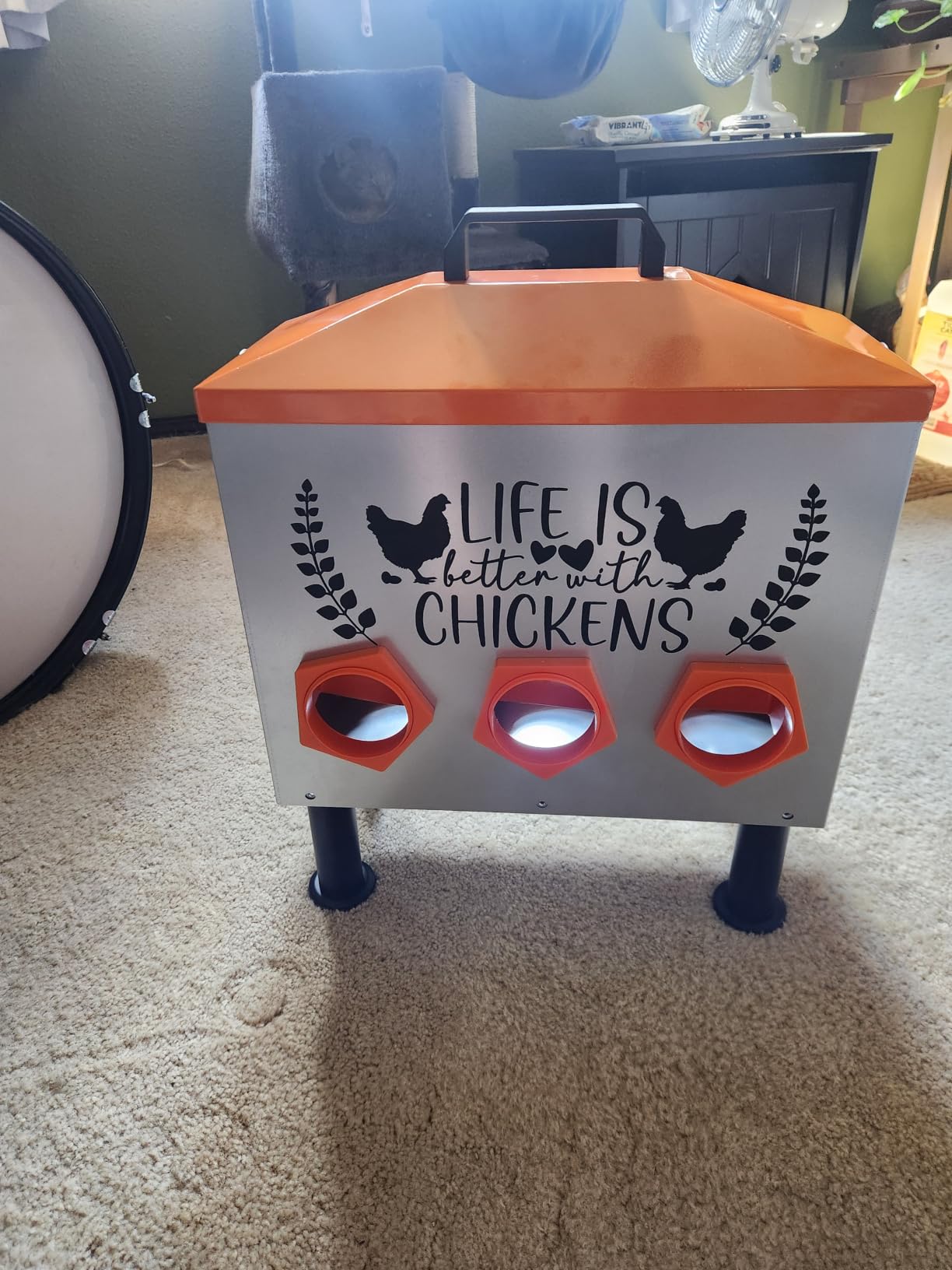 Tgeyd 30 lb Large Capacity Automatic Chicken Feed Box with 6 Upgraded House-Shaped Flow Ports, Heavy-Duty Outdoor Metal Feeder with Adjustable Height & Locking Lid customer photo 2