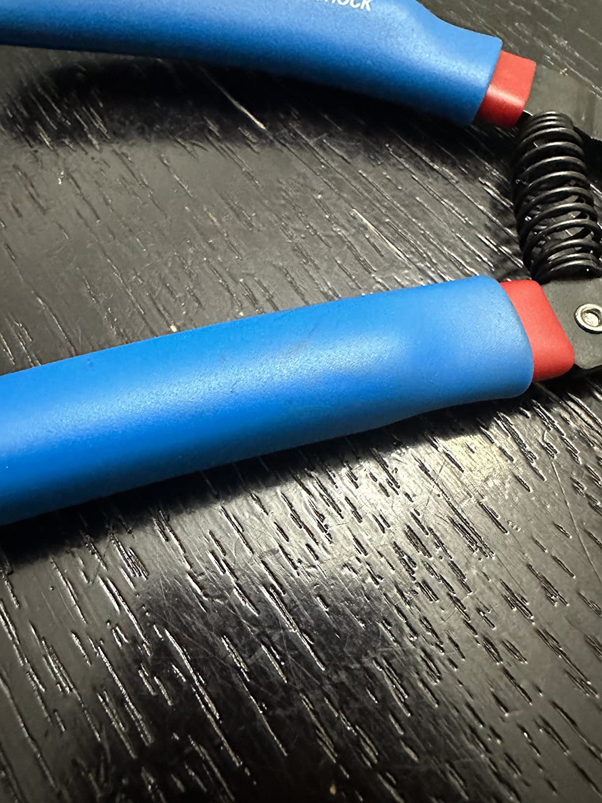 Klein Tools 11057 Wire Cutter/Stripper, Made in USA, Heavy Duty Cutter for 20-30 AWG Solid and 22-32 AWG Stranded Wire customer photo 1