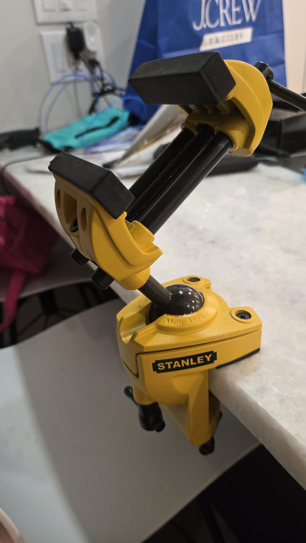 Stanley 1-83-069 MaxSteel Multi Angle Hobby Vice, Yellow/Black customer photo 1
