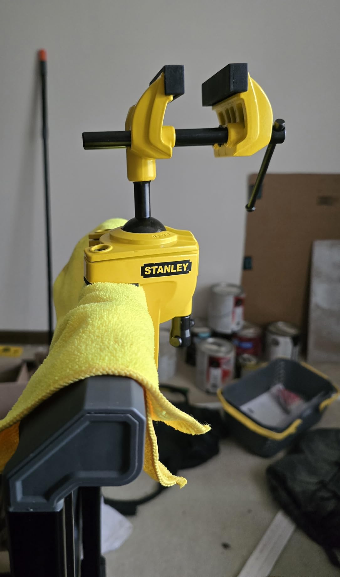 Stanley 1-83-069 MaxSteel Multi Angle Hobby Vice, Yellow/Black customer photo 2