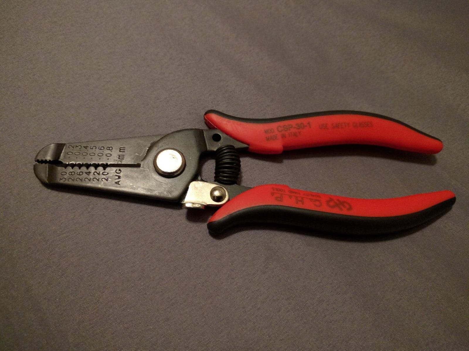 Hakko CHP CSP-30-1 Wire Stripper, 30-20 Gauge Maximum Cutting Capacity customer photo 1
