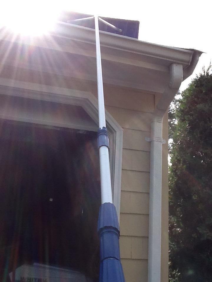 Snow Joe Telescoping Roof Rake, Extendable Leaf & Snow Shovel with Poly Blade, 25 Inch Wide, RJ204M customer photo 2