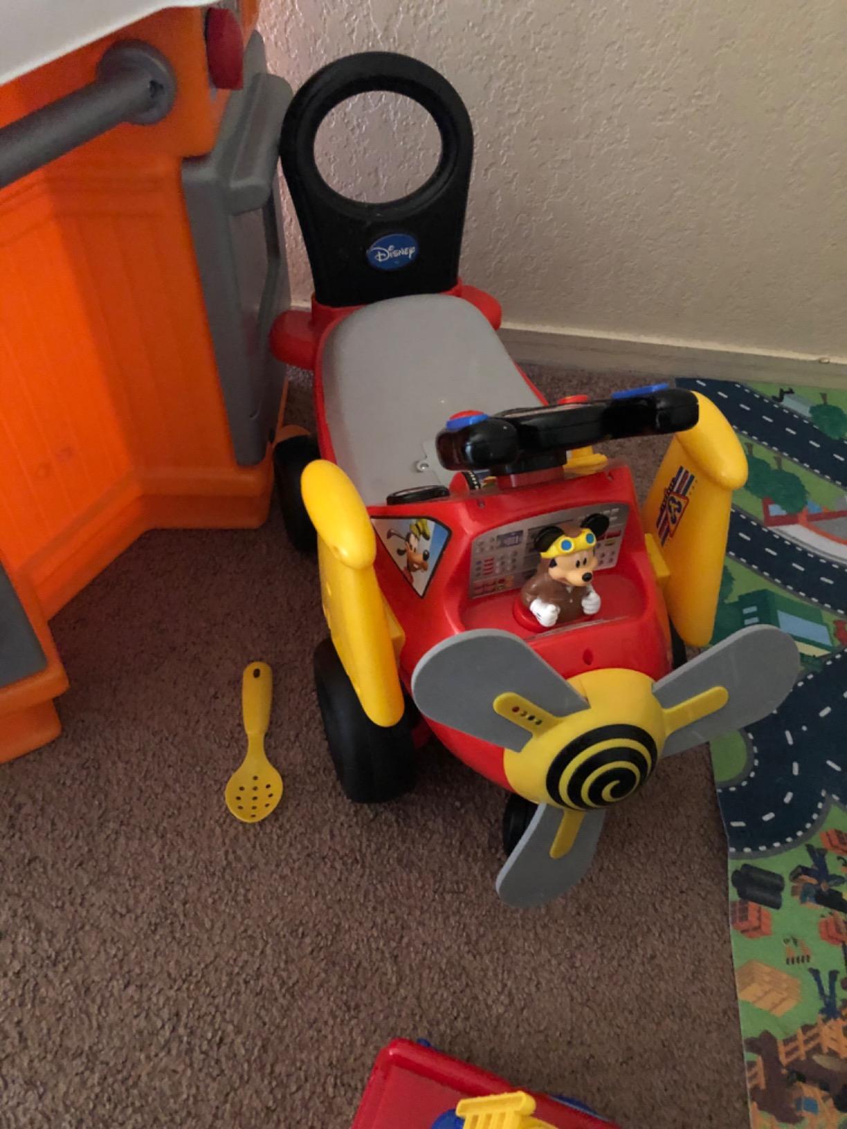 Kiddieland Disney Mickey Mouse Plane Ride-On with Lights & Sounds customer photo 1