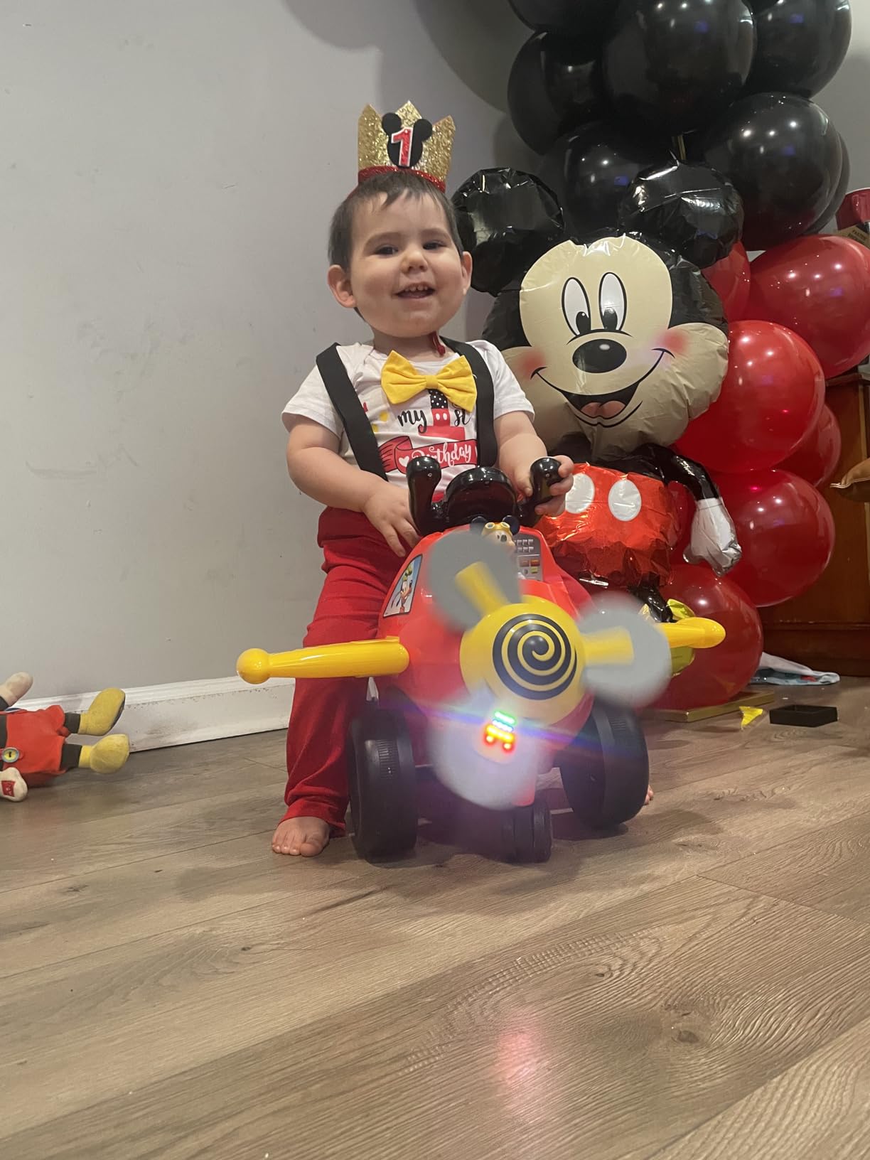 Kiddieland Disney Mickey Mouse Plane Ride-On with Lights & Sounds customer photo 2