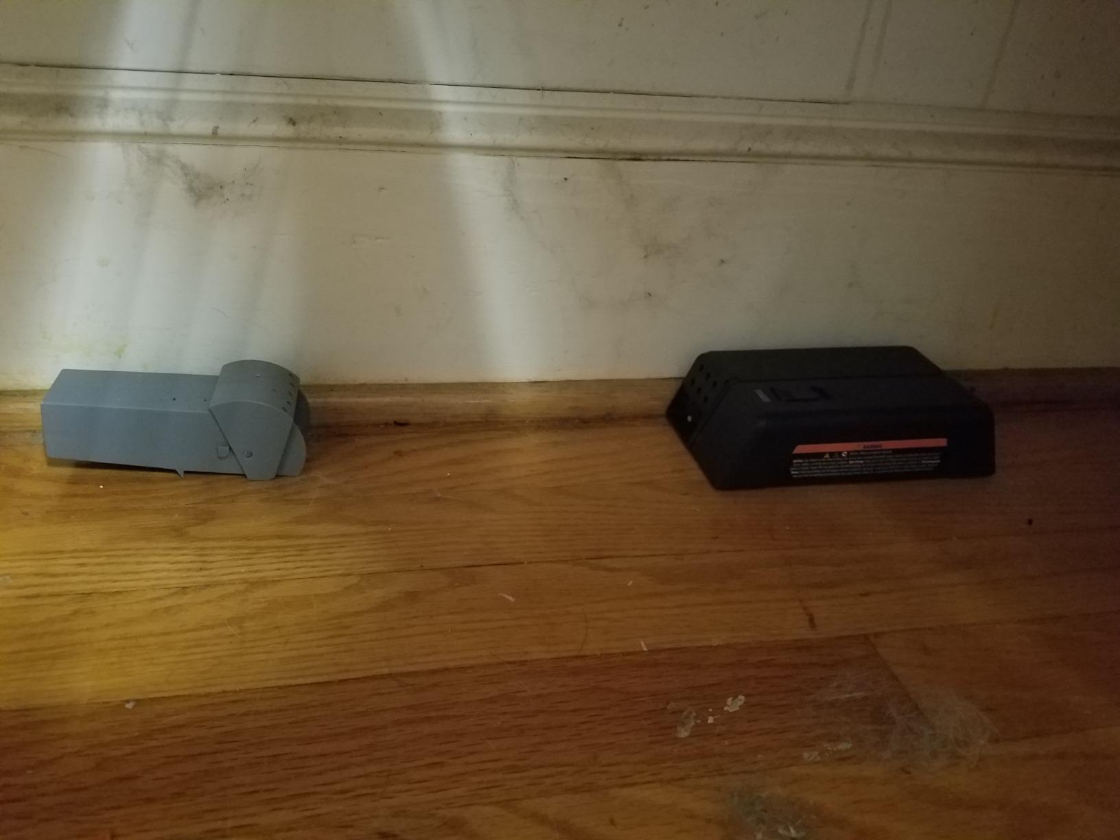 Victor M250S Indoor Humane Electronic Mouse Trap - No Touch, No See Electric Instant Kill Mouse Trap - 4 Traps customer photo 1