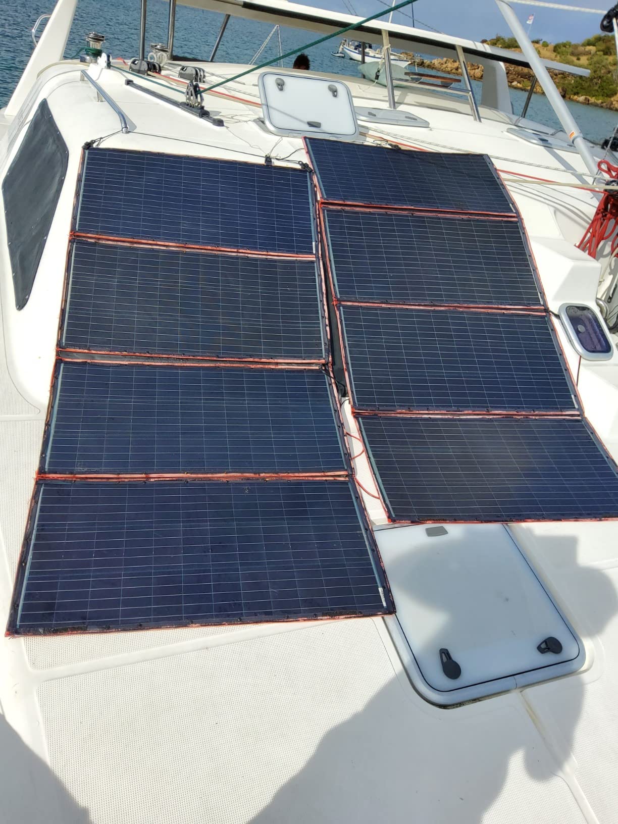DOKIO 300W Portable Foldable Solar Panel Kit with Charge Controller customer photo 1