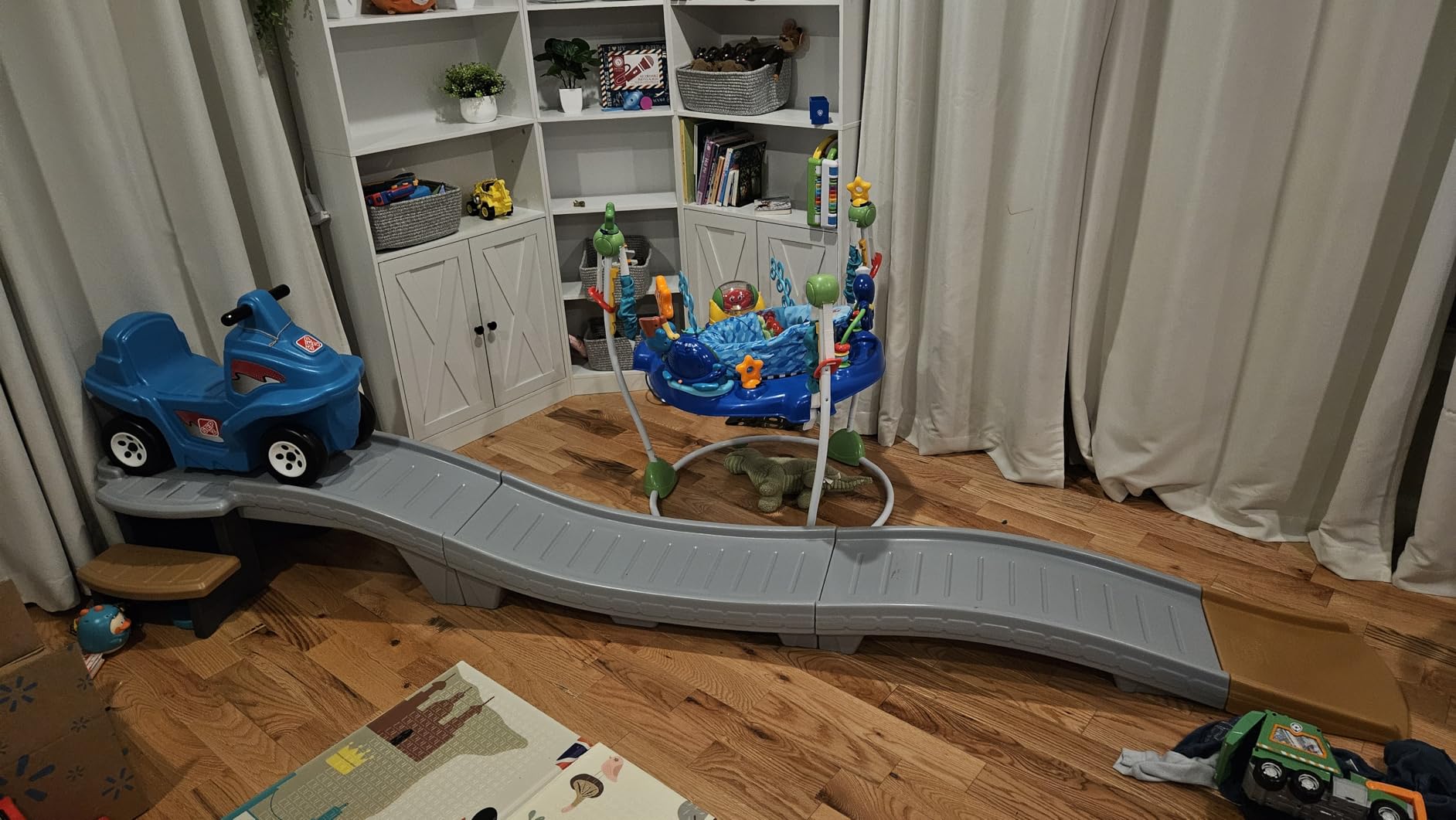 Step2 Up & Down Roller Coaster Kids Ride On Toy, Push Car, Indoor/Outdoor Playset, Made of Durable Plastic, Max Weight 50 lbs., for Toddlers 2-5 Years Old, Multicolor customer photo 1