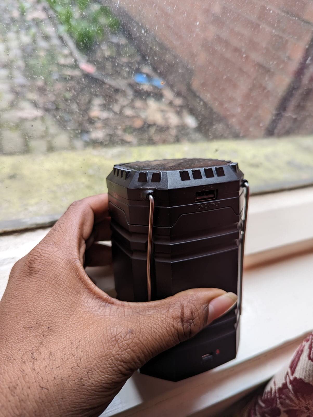 3000mAh Large Capacity Hand Crank Solar Camping Lantern for Emergency customer photo 2