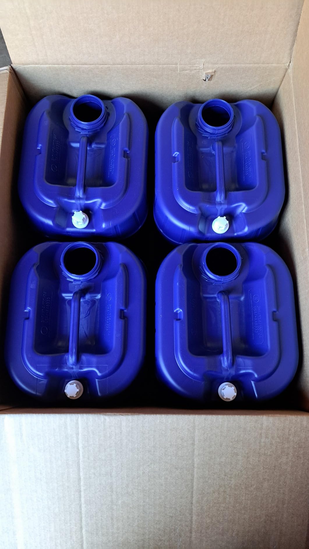 5-Gallon Stackable Water Storage Containers, Emergency Water Storage for Camping and Disaster Preparedness, 30 Gallons customer photo 2