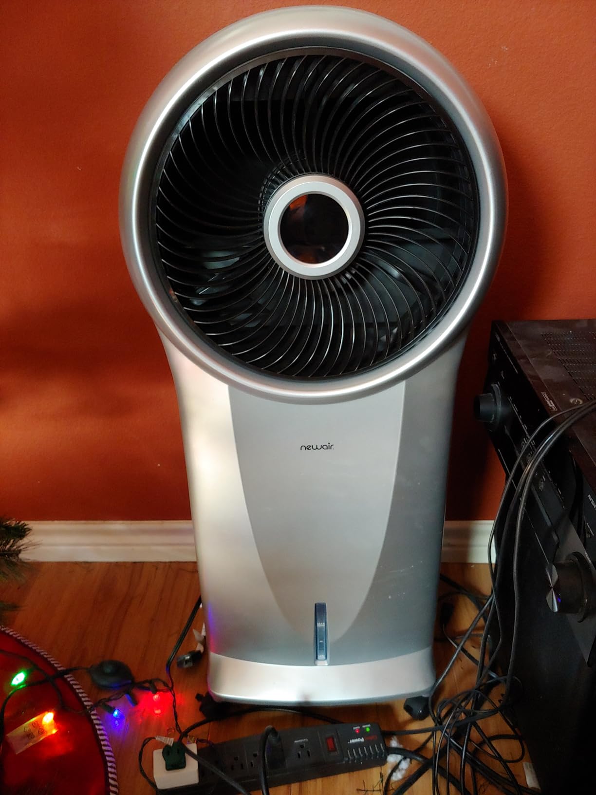 Newair Evaporative Air Cooler | AC Portable Air Conditioner Alternative with 1,600 CFM Airflow | Room Cooling Fan for Bedroom, Garage & Indoor Use | White customer photo 1