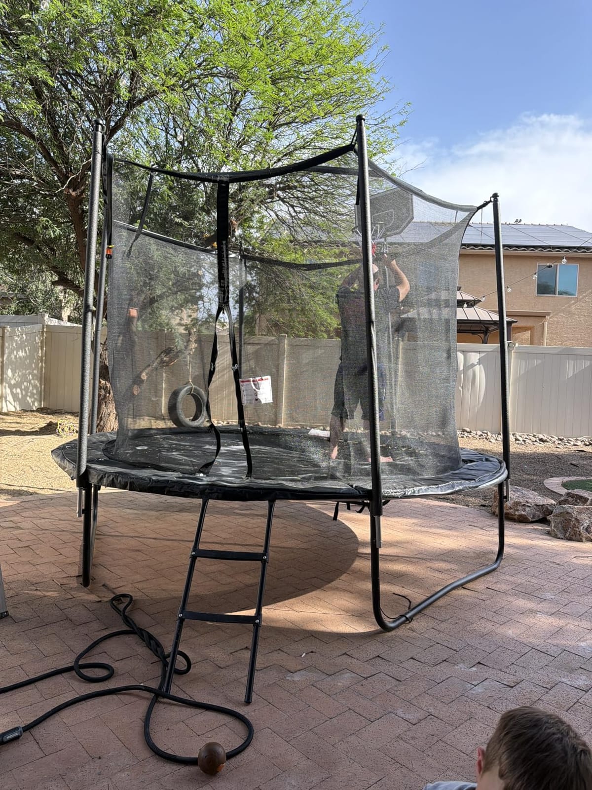 LHX 8 10 12 14 15 16FT Tranpoline Outdoor 1500LBS with Basketball Hoop, Light and Sprinkler, Large Heavy Duty Round Recreational Tranpoline for Kids and Adults for Family Backyard Fun, ASTM Approved customer photo 1