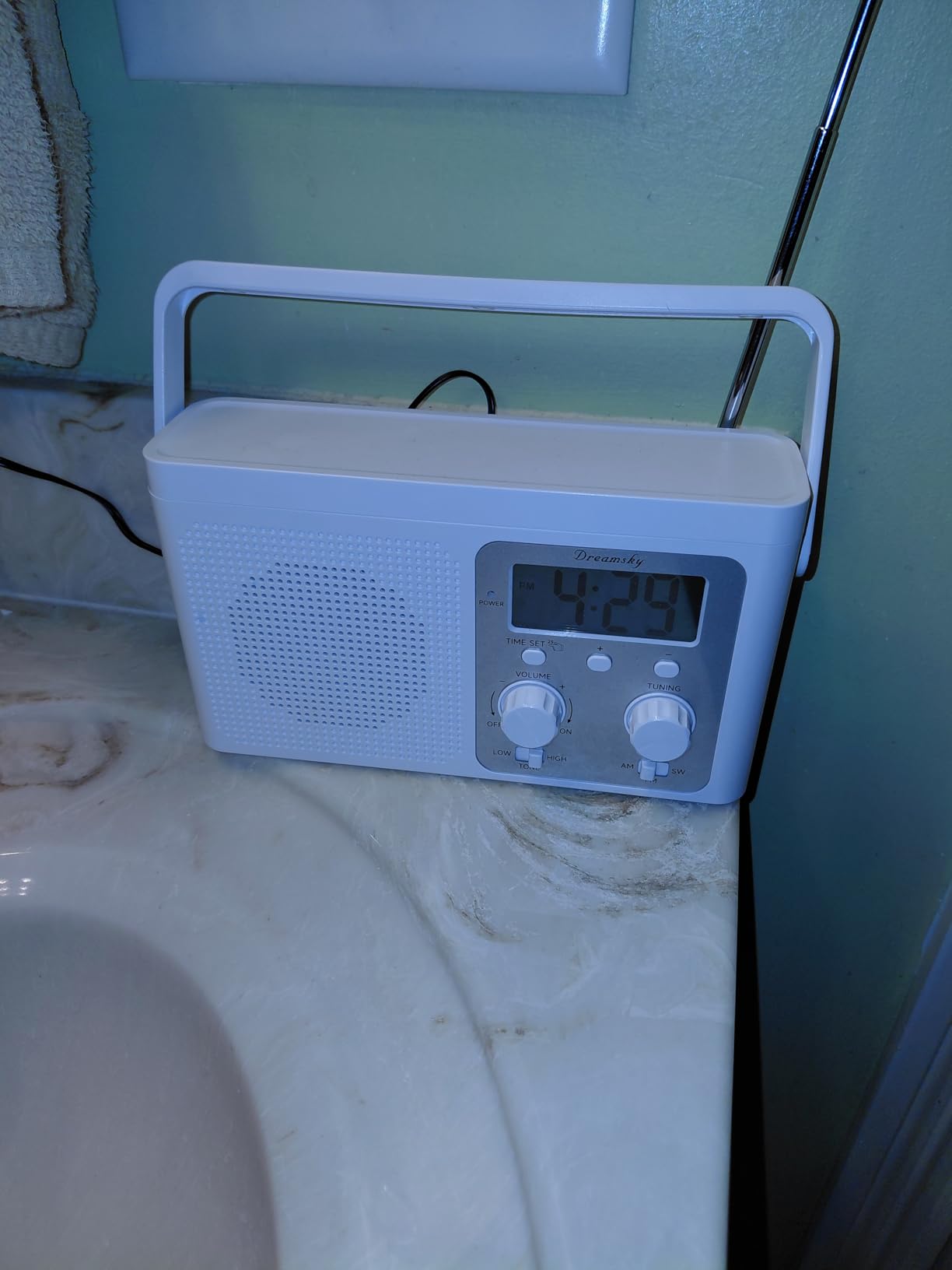 DreamSky AM FM Radio Portable Shortwave Radio Battery Powered/Plug in Wall customer photo 1