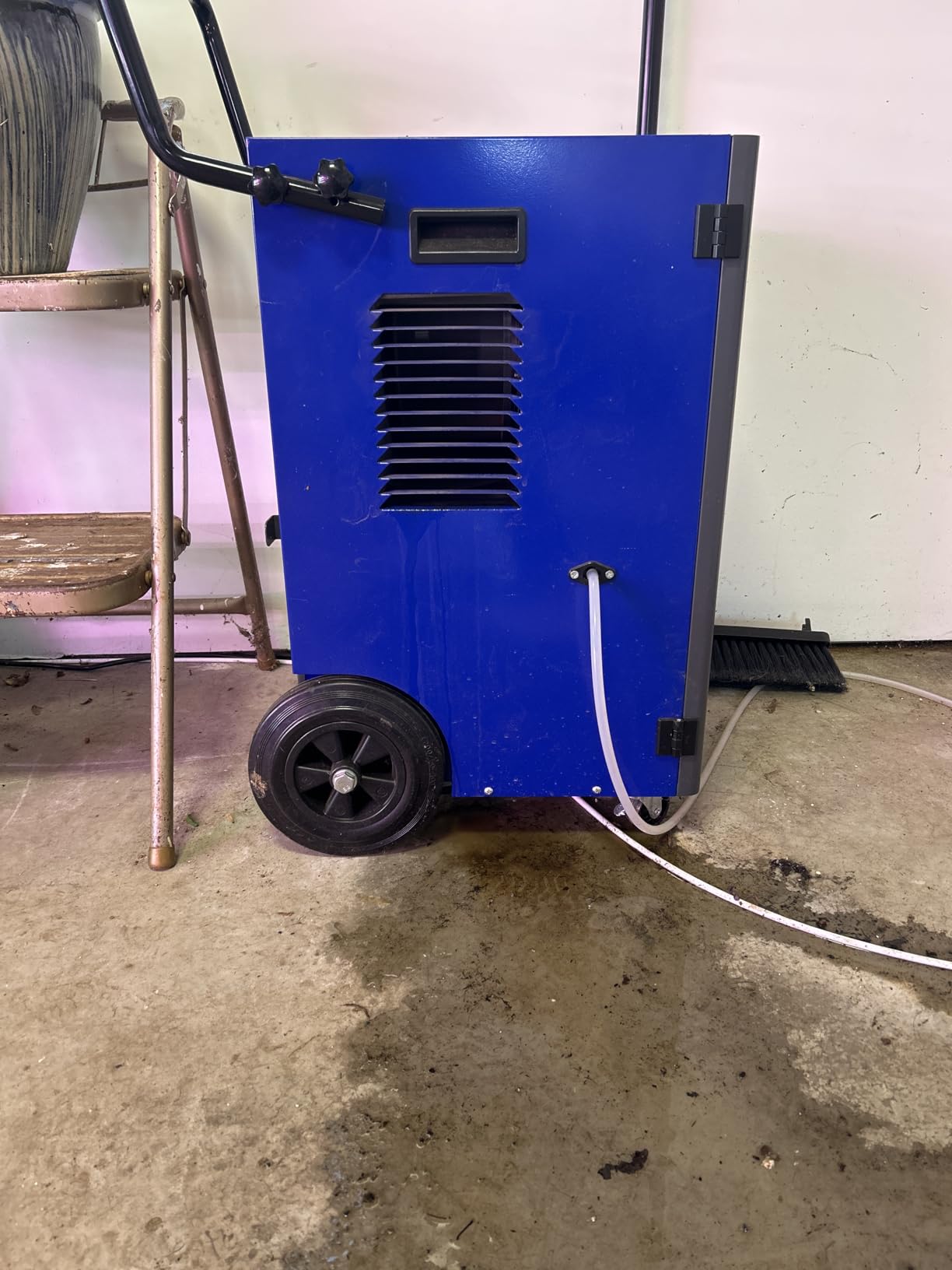 Yaufey 155 Pints Commercial Dehumidifier with Pump, for Basement up to 8000 Sq. Ft, Large Capacity Industrial Dehumidifier for Large Room with Intelligent Humidity Control customer photo 2
