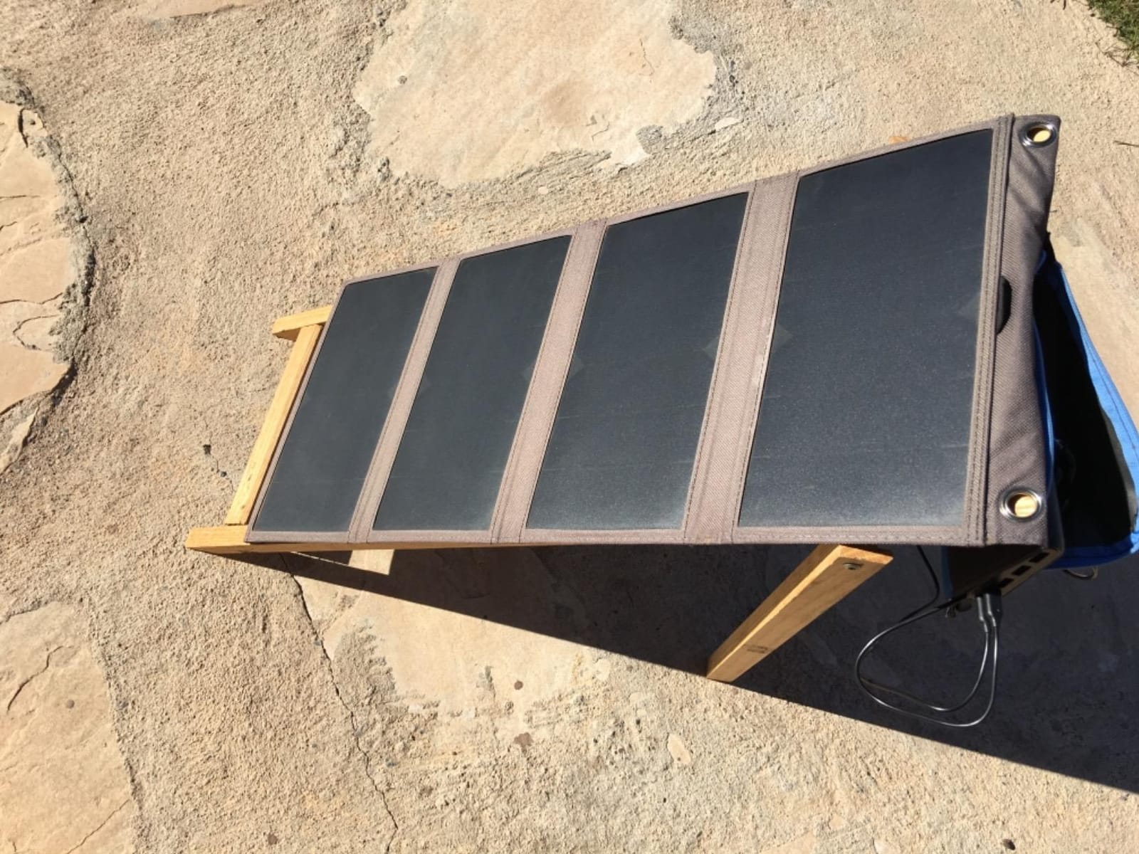 21W Solar Panel Charger BigBlue SolarPowa 20 Portable Solar Charger with USB-A/USB-C Ports, IP68 Waterproof, High-Efficiency Lightweight Foldable Solar Panels for Phones, Tablets, Camping, Backpacking customer photo 2