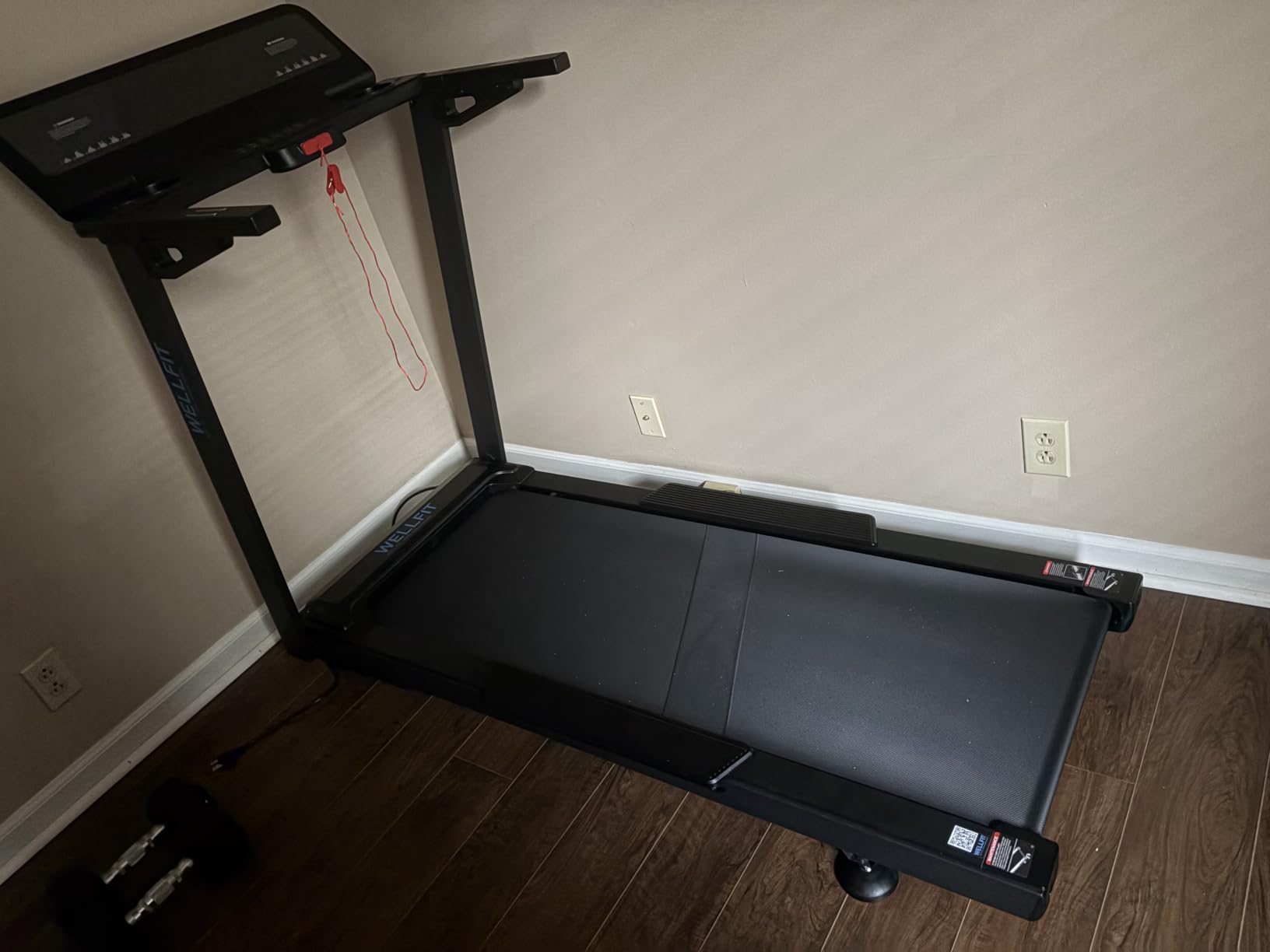 WELLFIT Auto Incline Treadmill, 15% Incline Heavy Duty Treadmill for Home customer photo 2