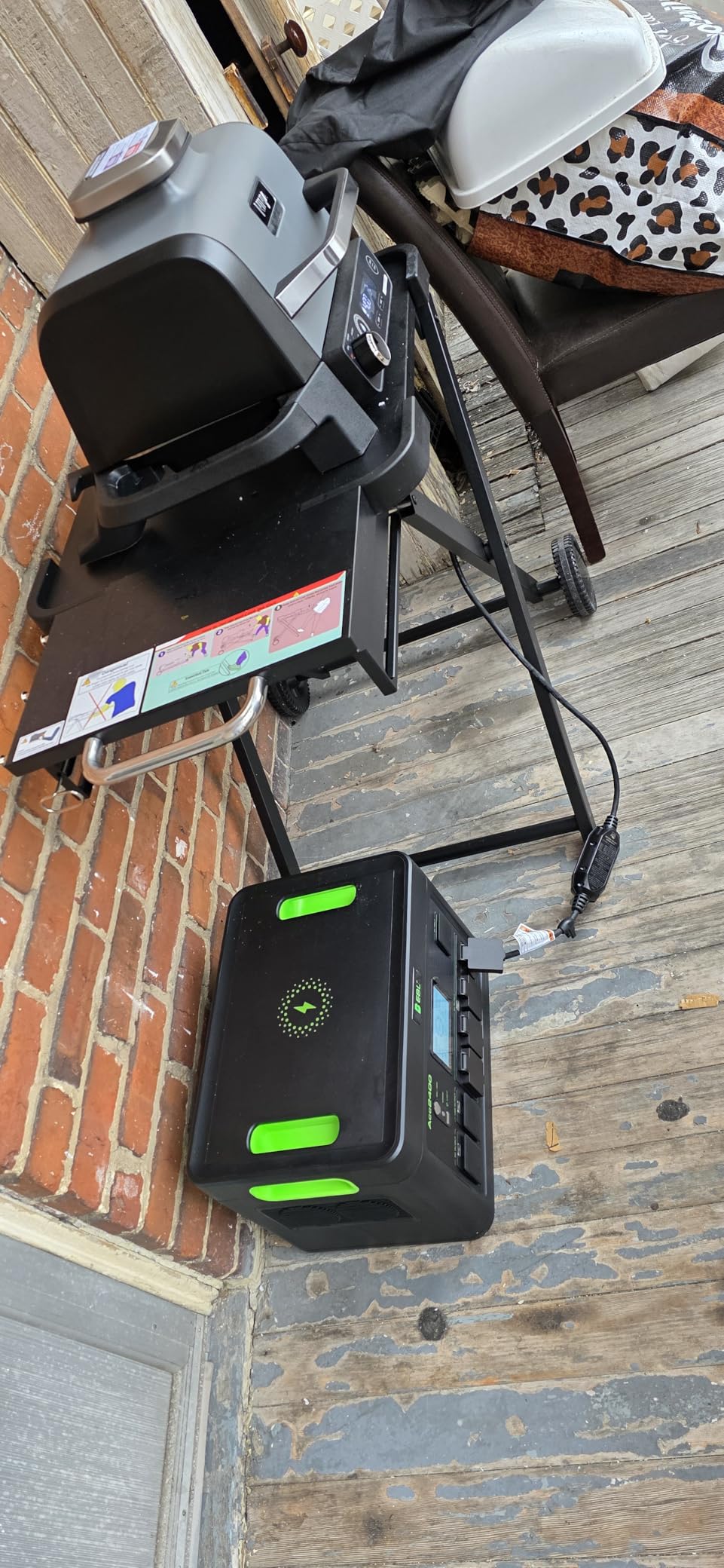 2400W Portable Power Station 1843.2Wh Solar Generator For Home Battery customer photo 1