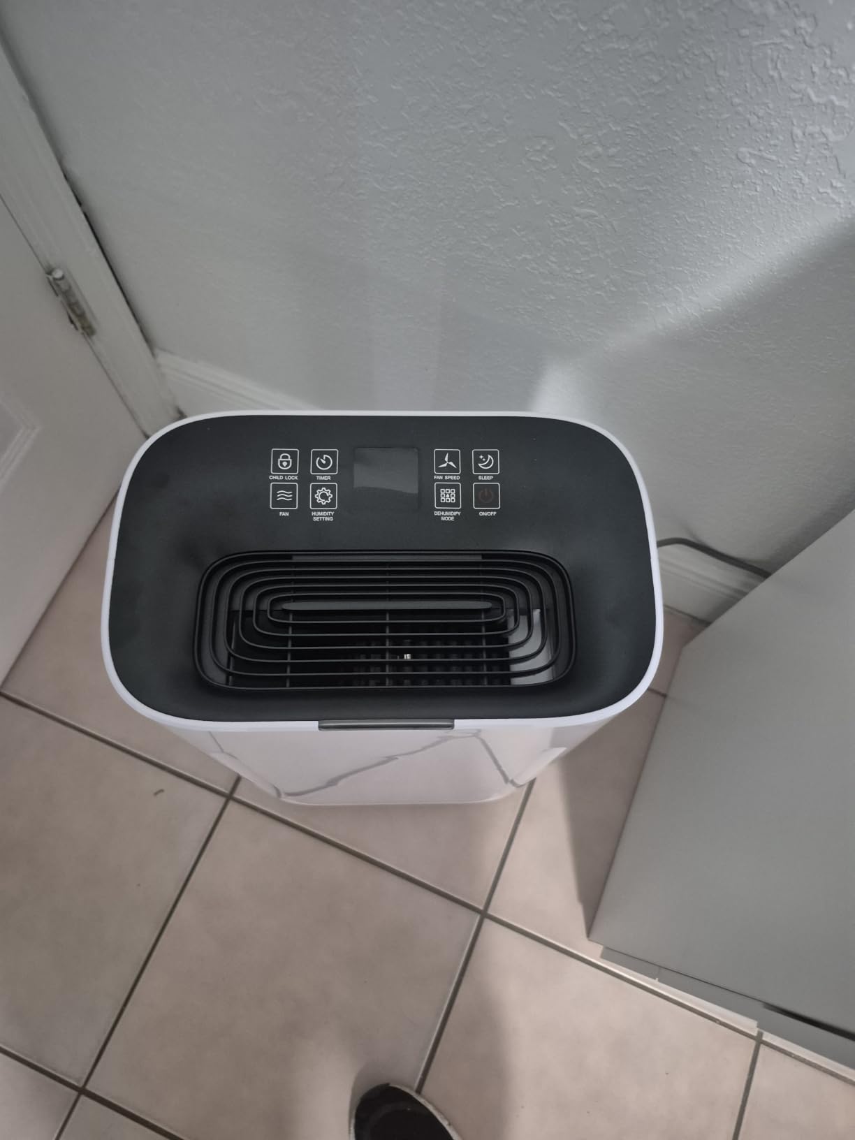 5000 Sq.Ft 80 Pint Dehumidifier for Basements,1.72 gallon Water Tank Dehumidifiers for Home,Dehumidifier with Drain Hose,Timer,Drain Hose,Humidity Display and Silent Mode customer photo 2
